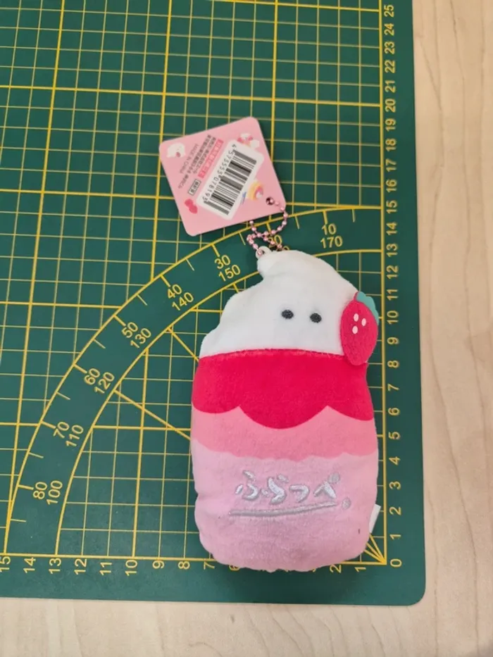 Porte-clés peluche Tsuburana Hitomi Ichigo Fare : Frappé - photo numéro 4