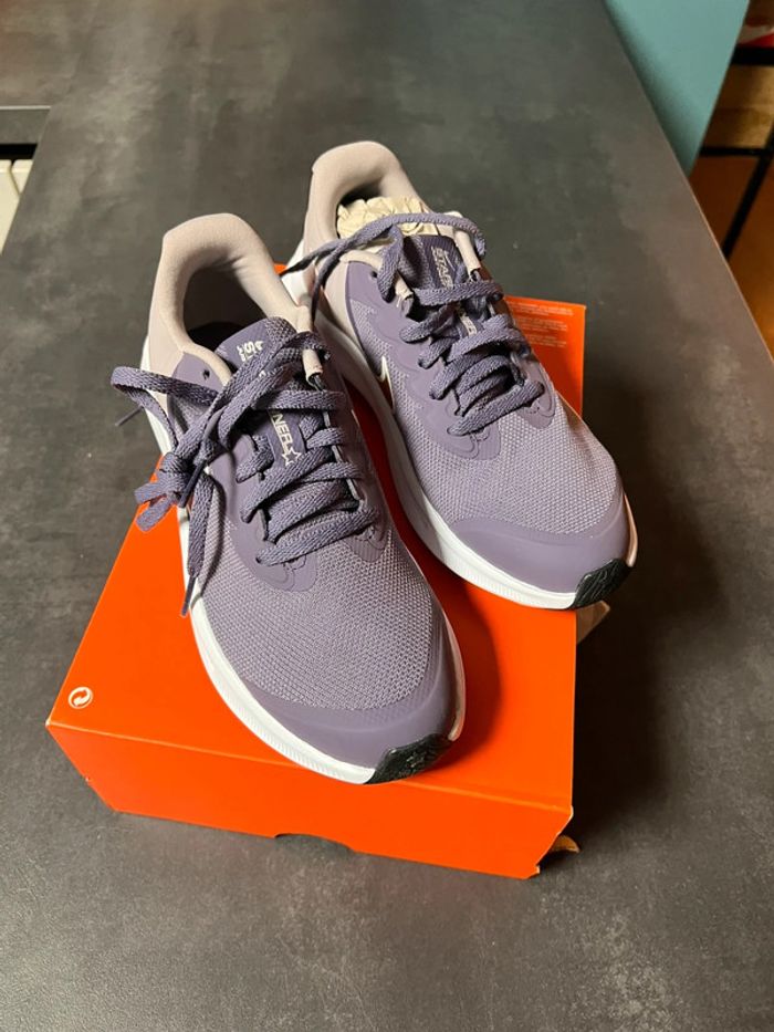 Basket Nike femme taille 36.5 - photo numéro 4