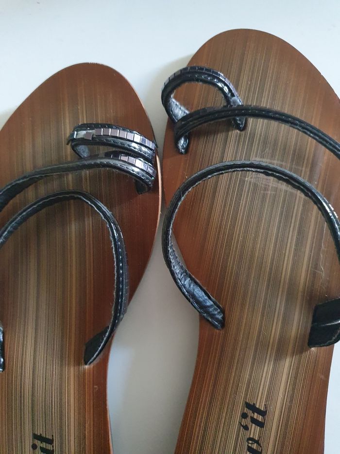 Paire de sandales - photo numéro 6