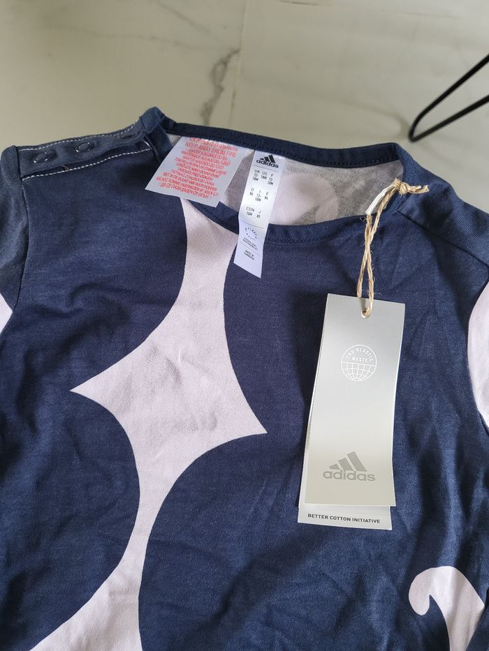 Robe adidas neuve - photo numéro 3