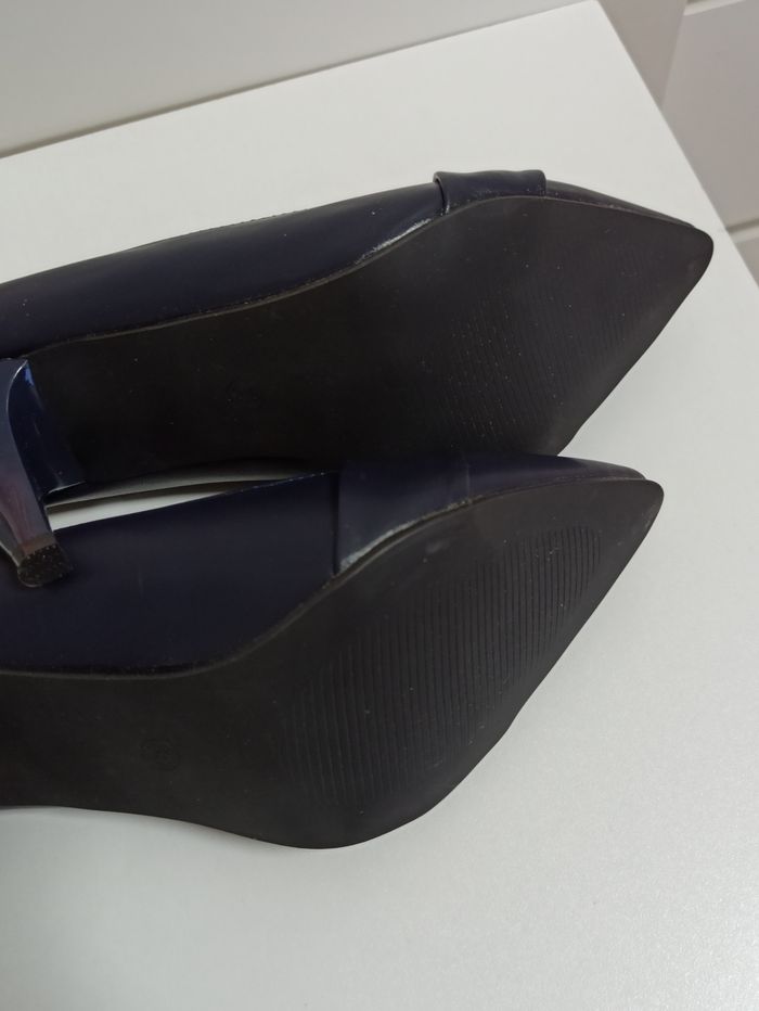Escarpins bleu marine Neuf - photo numéro 5