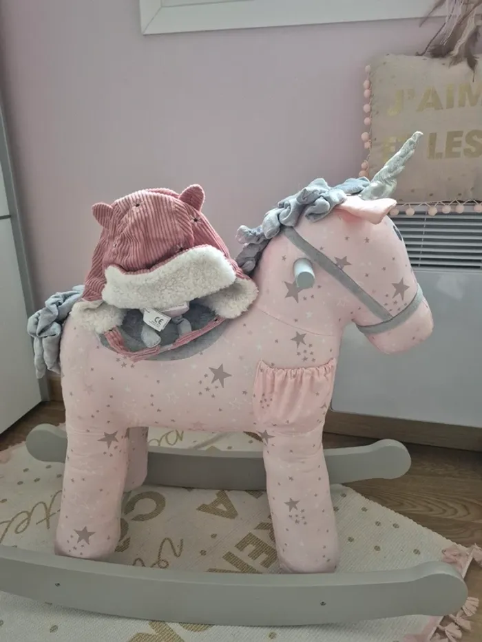 Chapeau / chapka / bonnet neuf 9/12 mois 74/80cm