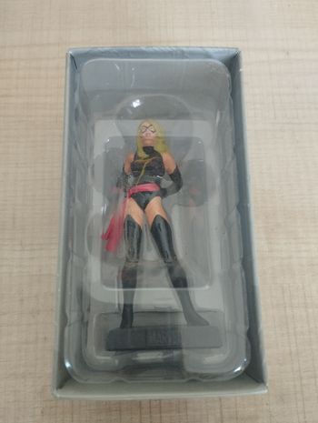 Figurine Marvel miss Marvel en plomb 
