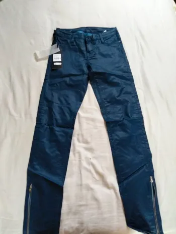 Pantalon bleu marine Teddy Smith taille 25