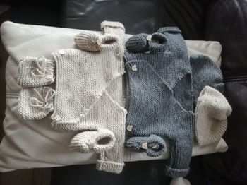 Lot naissance 1mois 6 pièces fait main neuf 