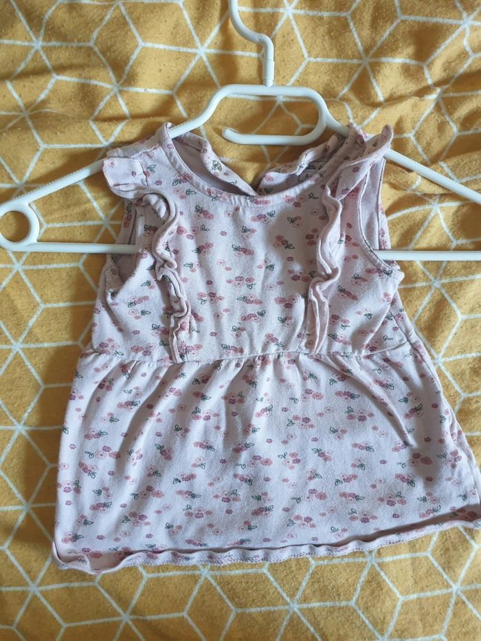 Robe 6 mois - photo numéro 2