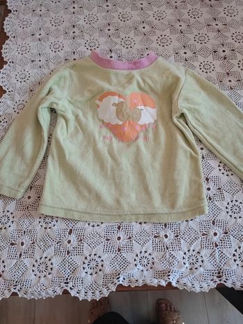 Haut de pyjama taille 24 mois