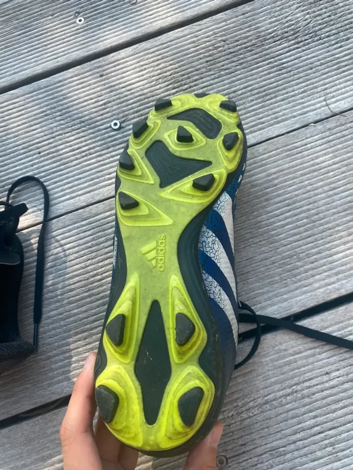 Chaussure de foot adidas taille 38 - photo numéro 4