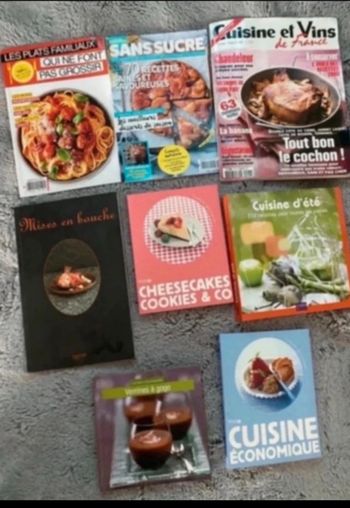lot de livres de recettes de cuisine