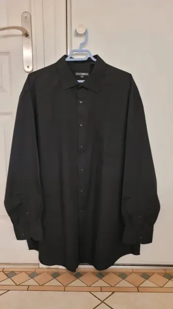 Chemise noire manches longues 35% coton