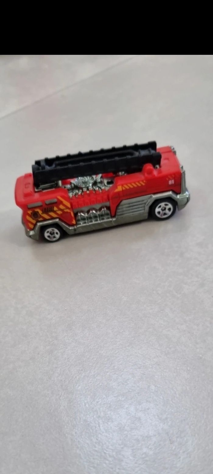 Circuit Hot Wheels looping la fureur du dragon - photo numéro 2