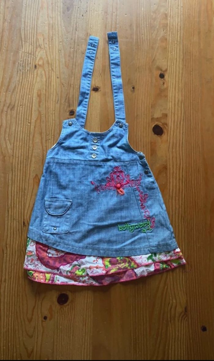 Robe à bretelles