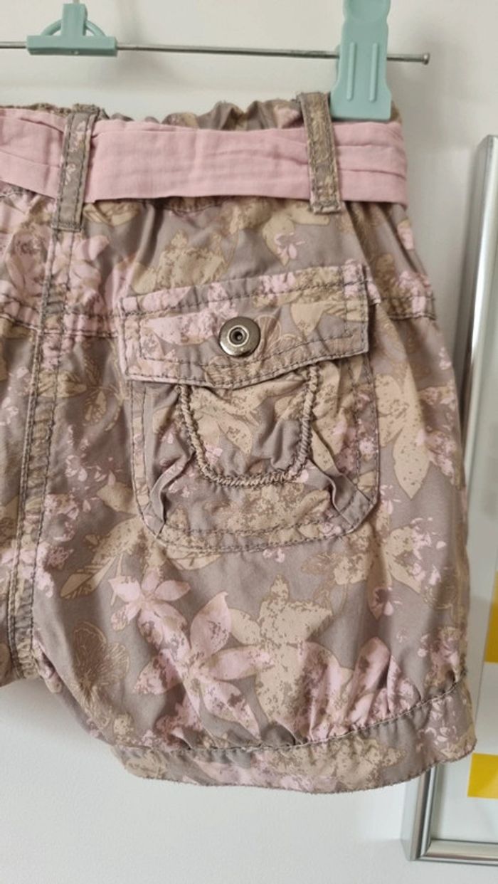 Short fleurs taille 3ans taille reglable - photo numéro 8