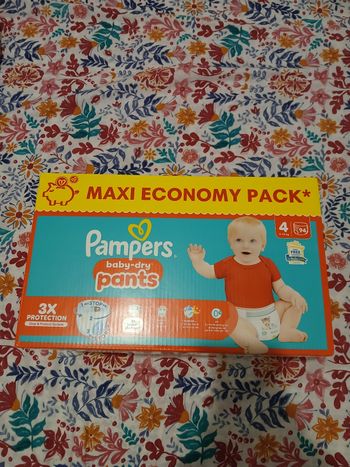 1 carton Pampers taille 4 pants maxi pack, soit 94 couches culottes (pants).
Neuf sous emballage
25€