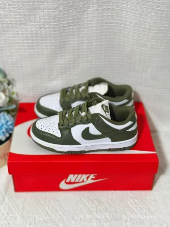 Nike Dunk Low 'Medium Olive White' - Taille 40