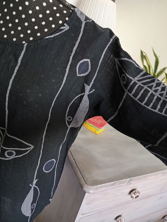 Blouse/ T-shirt ample. New Collection - photo numéro 2