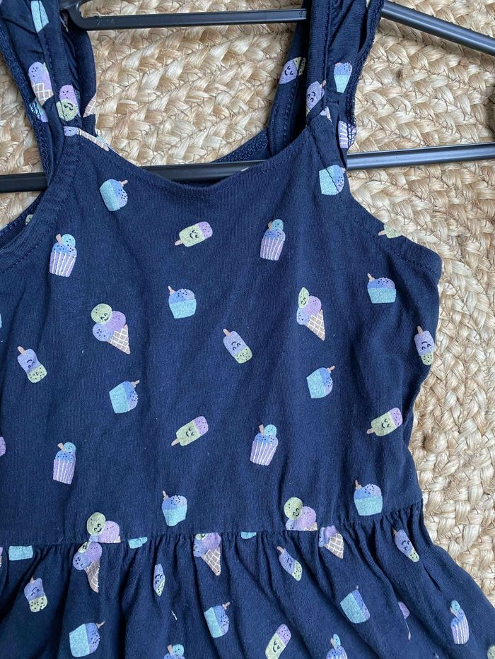 Robe 4 ans - photo numéro 2