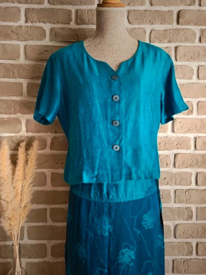 Ensemble tailleur chic et vintage années 80 haut et jupe bleu - photo numéro 2