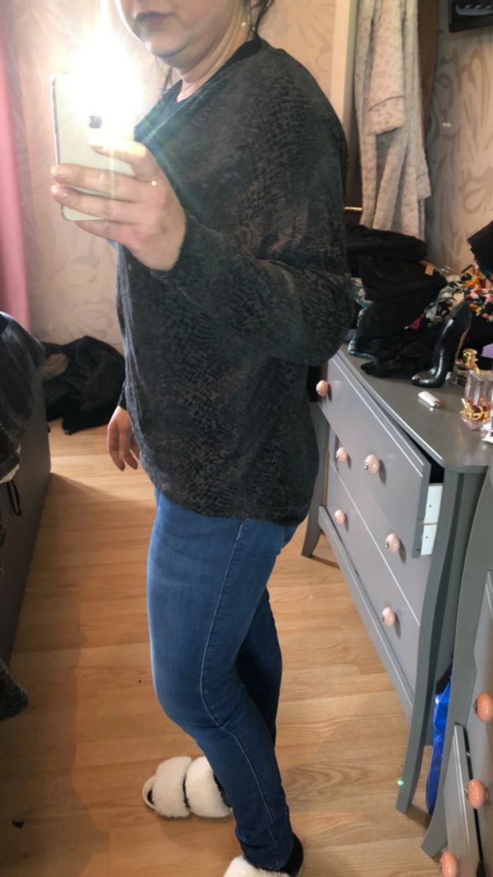 Pull taille 5 gris et noir - photo numéro 2