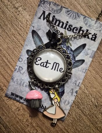 Collier Alice au pays des merveilles