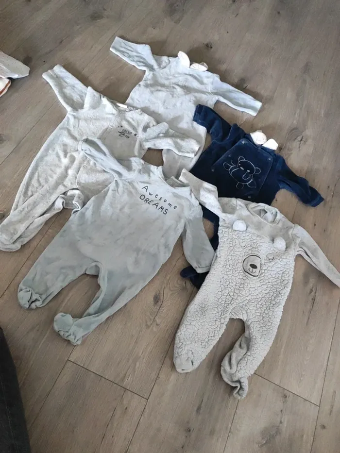 Lot pyjama 6 mois