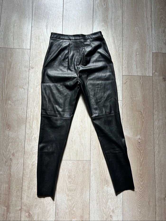 Pantalon similicuir Zara