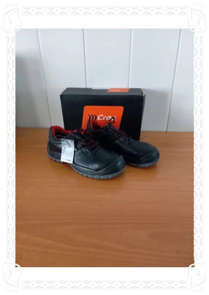 Chaussures de sécurité taille 44 neuf