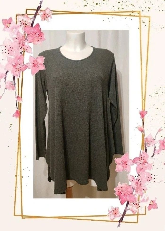 Tunique du créateur Yiannis karitsiotis TM voir mesures - photo numéro 2