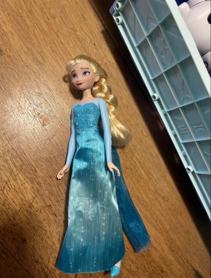 Maison de poupée la reine des neiges - photo numéro 7