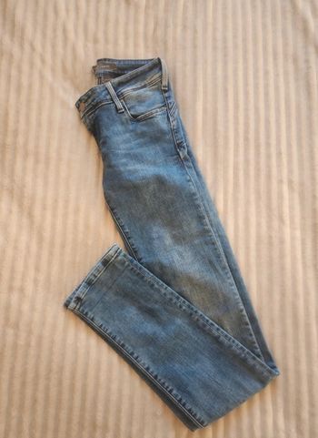 Jean slim bleu Teddy Smith – Taille 26 (équivaut 34) Très bon état