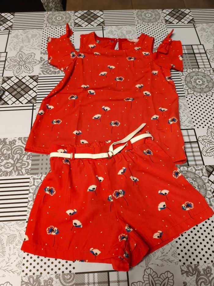 Lot vêtements fille 4 ans - photo numéro 4