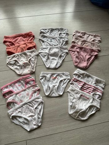 Lot de 15 culottes Petit Bateau taille 2 ans
