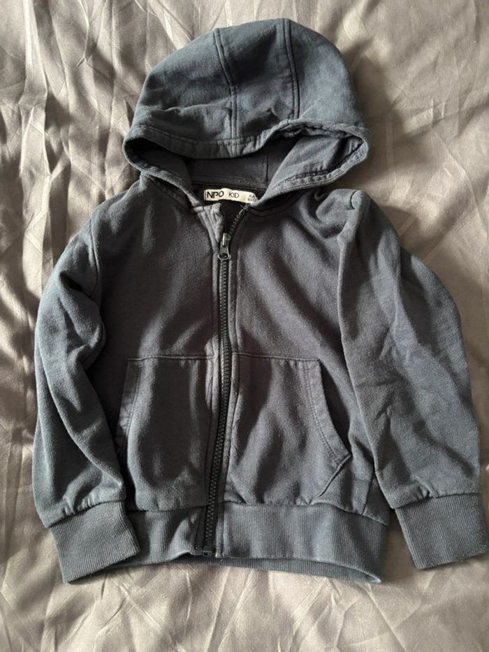 sweatshirt npo 4 ans