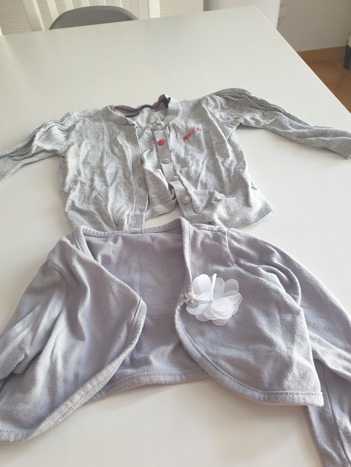 Lot gilets fille 12 mois - photo numéro 5
