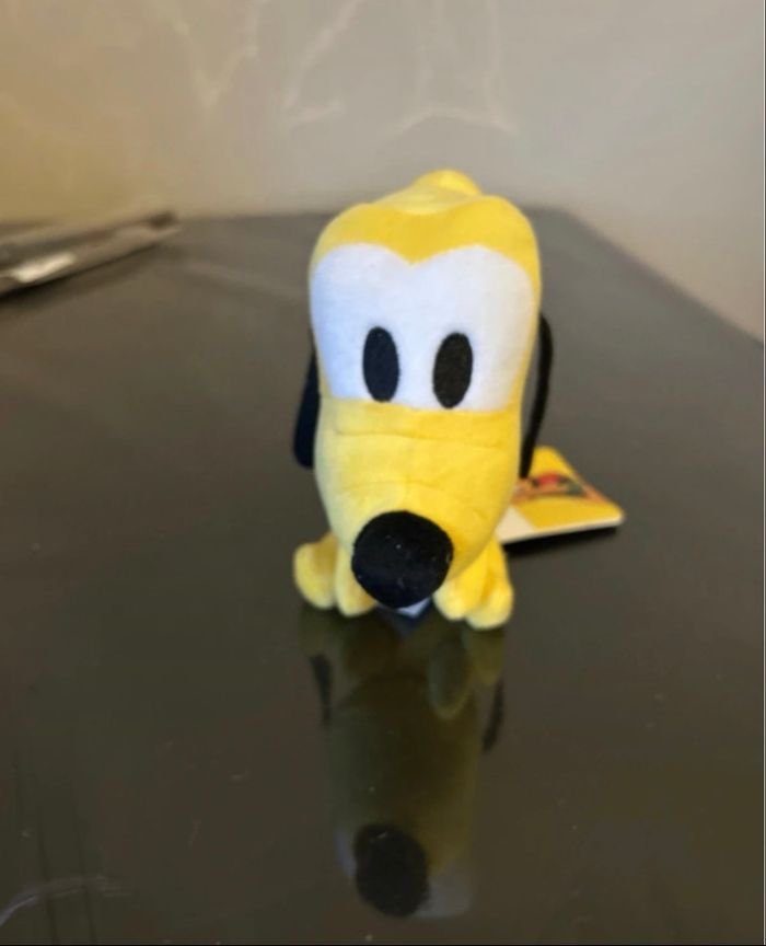 Peluche pluto Disney- Neuve avec étiquette