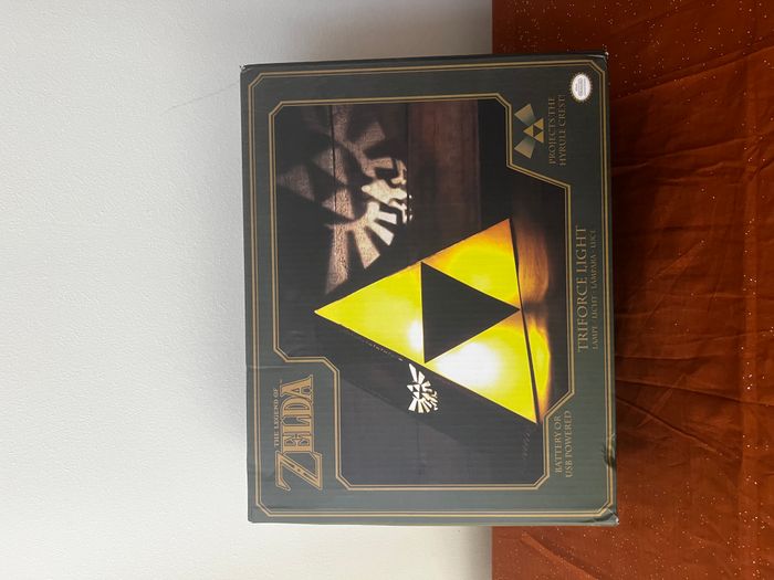 Lampe Zelda Triforce officielle en boîte - photo numéro 4