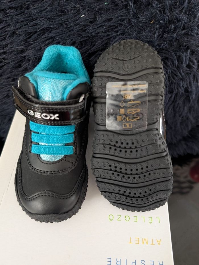 Chaussures imperméables chaudes enfant. Taille 21. Neuf. Geox - photo numéro 7