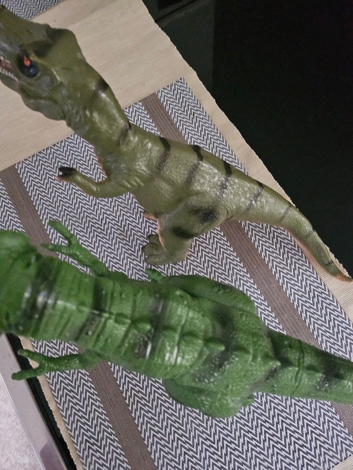 2 dinosaures 30 cm - photo numéro 4