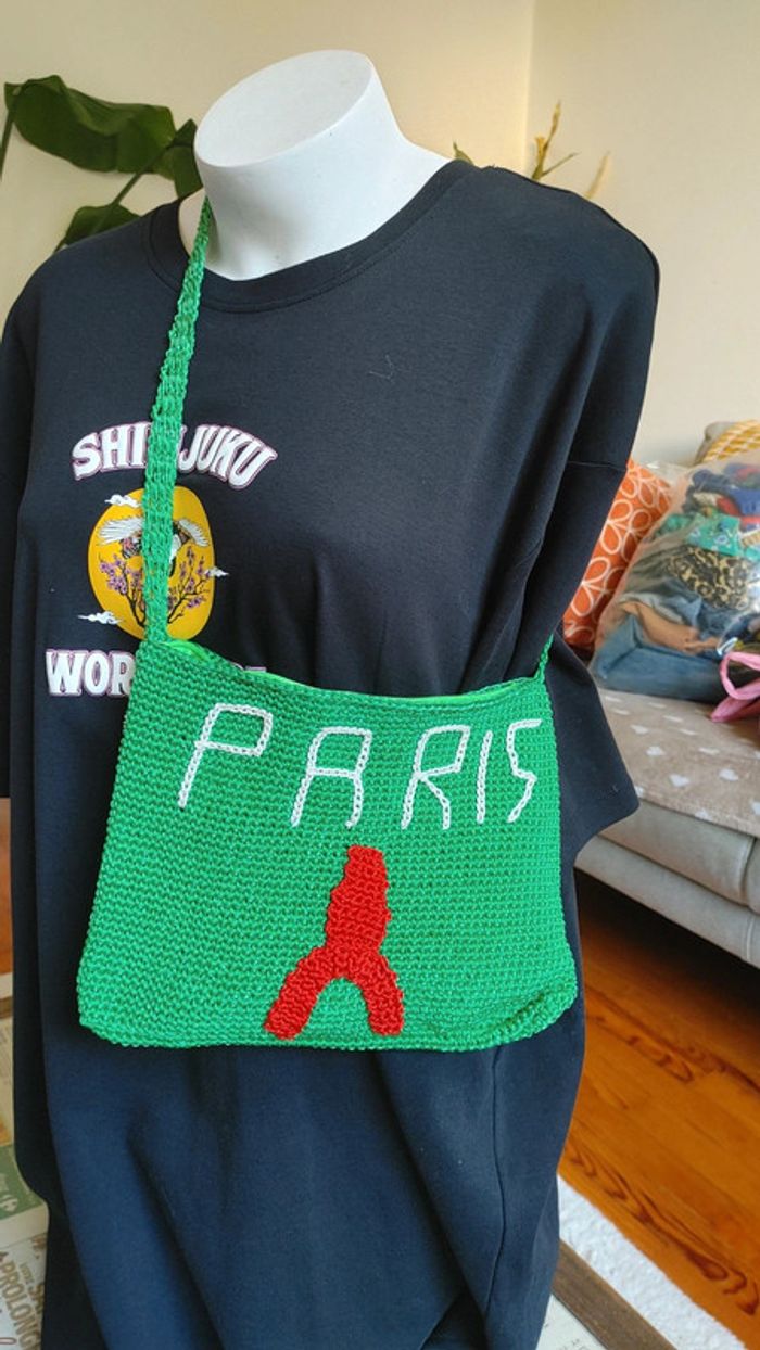 Sac tricoté main avec fil en nylon bandoulière