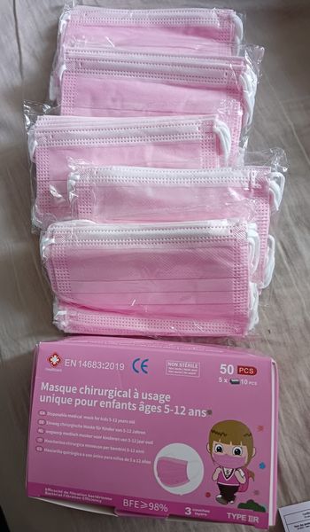 Boite 50 masques jetables rose taille enfant
