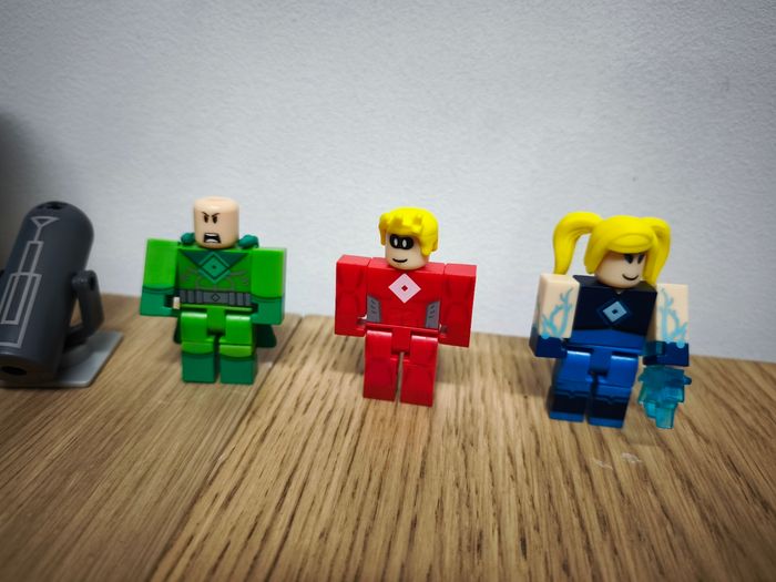 Lot figurines Roblox Heroes of Robloxia - photo numéro 5
