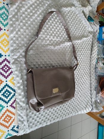 Sac a main largeur 30 cm