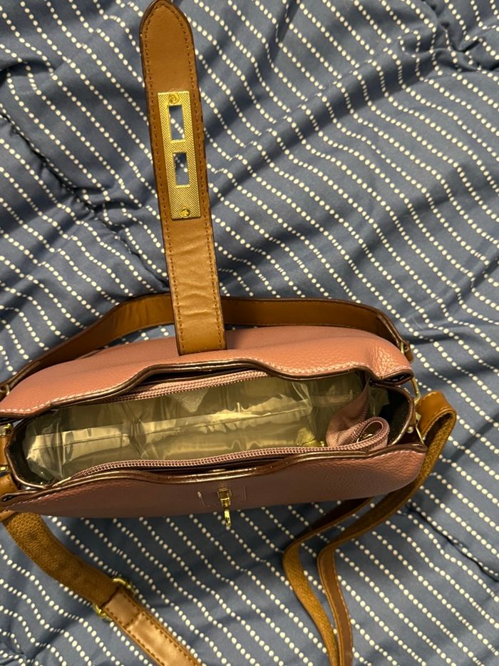 Beau  sac en cuir de vachette - photo numéro 4