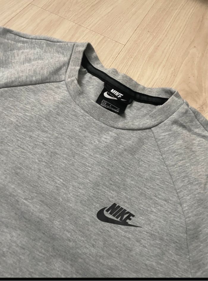 Pull Nike tech - photo numéro 4