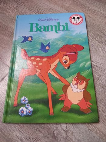 livre bambi disney