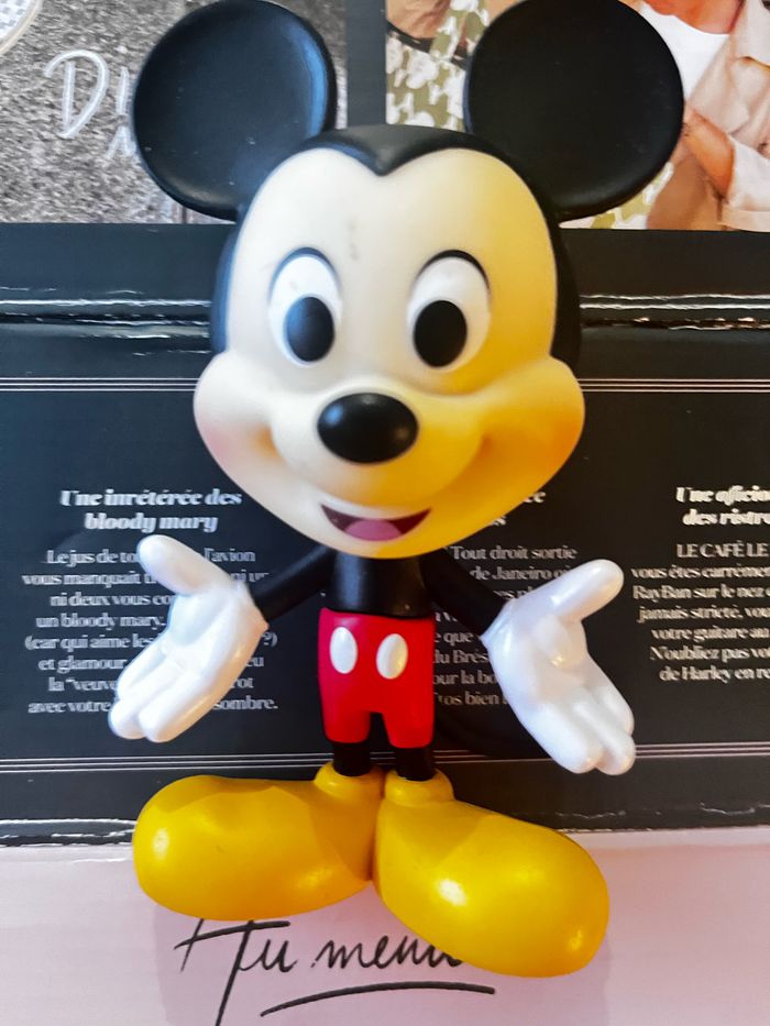 Livre Disney mes premiers amis : Mickey, inclus la figurine - photo numéro 3