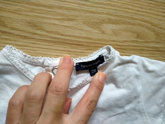 Tee shirt blanc. Terre de marins.
Taille 23 mois - photo numéro 5