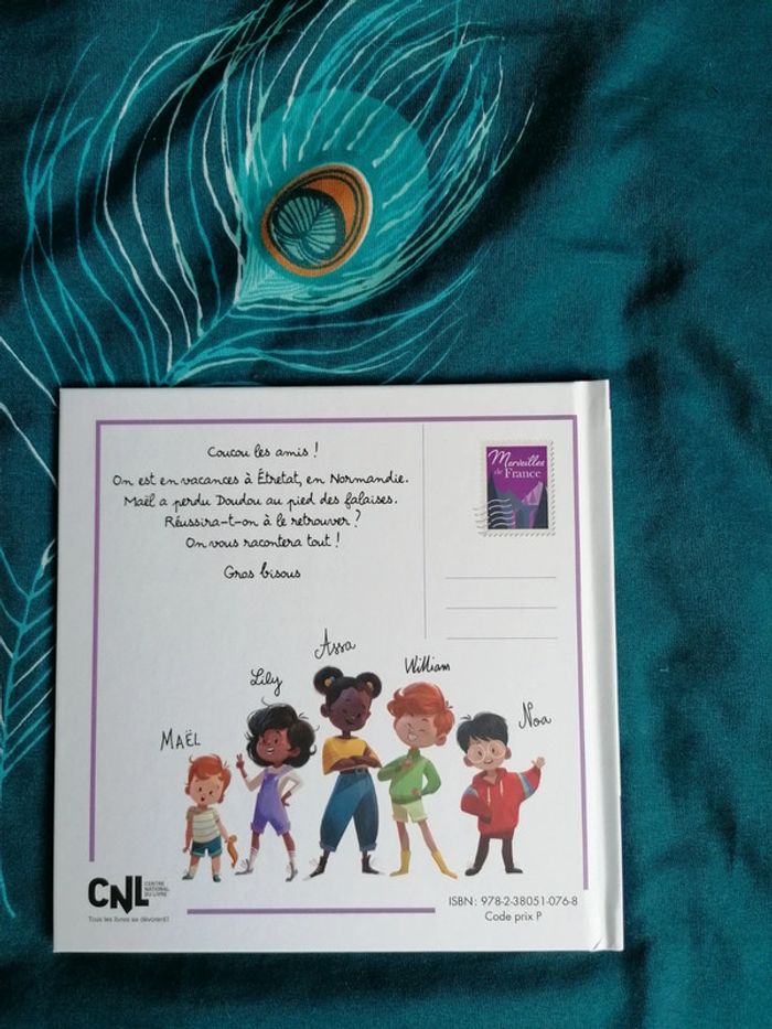 Livre "Aux falaises d'Etretat " - photo numéro 2