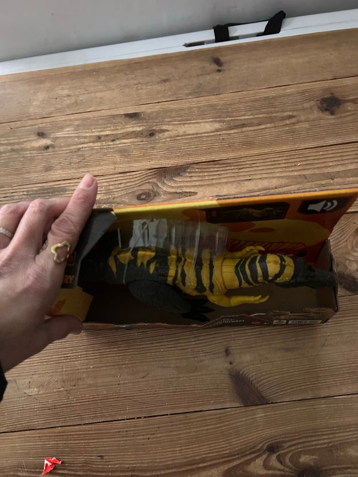 Jouet Jurassic World – Chaos Theory Dinosaure Ceratosuchops – Mouvements & Bruitages - photo numéro 2