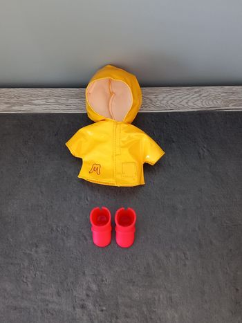 Tenue ensemble vêtement monchhichi état neuf 